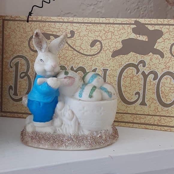 Charming Vintage Easter Bunny Figurine Decor - Picture 4 of 5